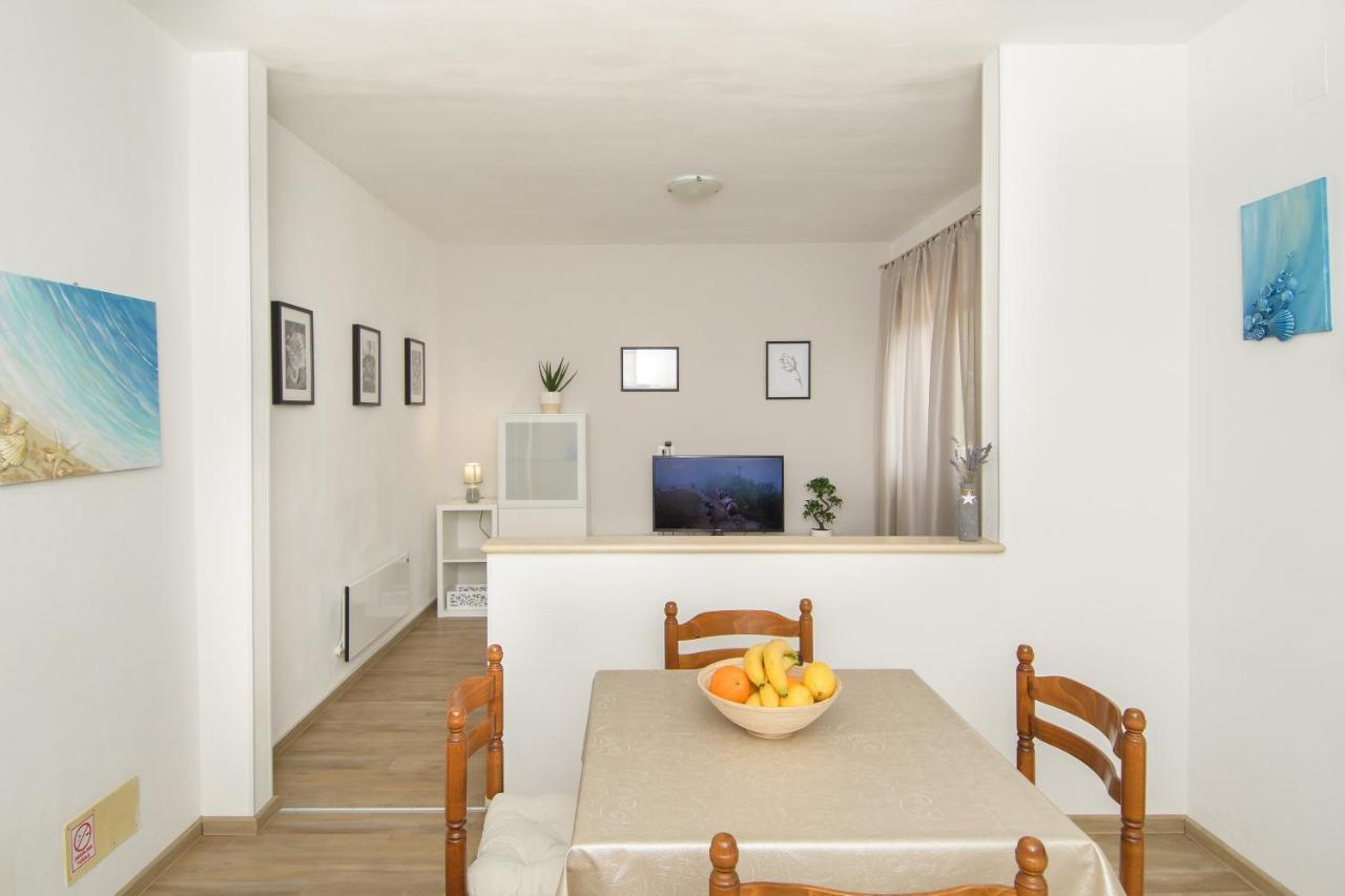 Apartman Alba Karigador Esterno foto