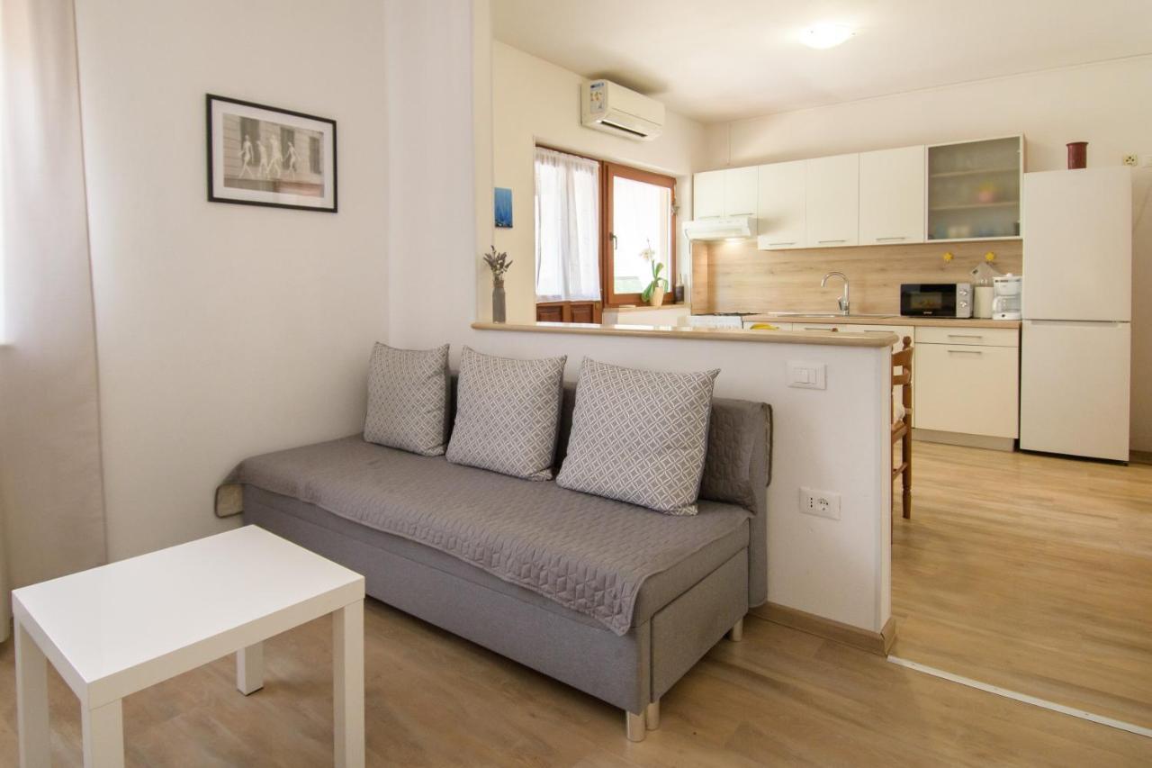 Apartman Alba Karigador Esterno foto