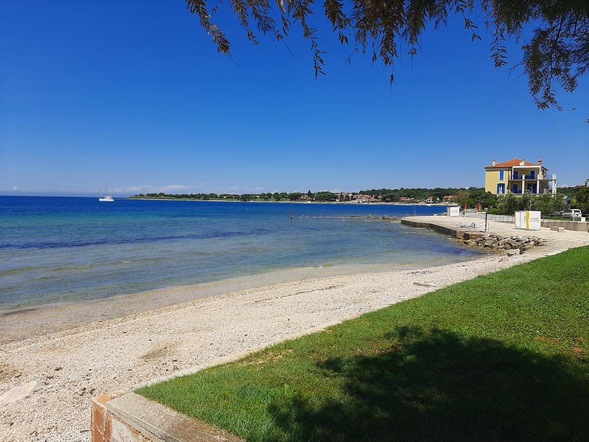 Apartman Alba Karigador Esterno foto
